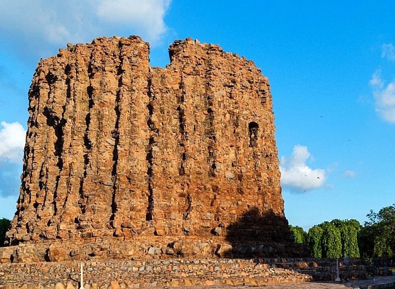 Alai Minar - Khalji Dynasty