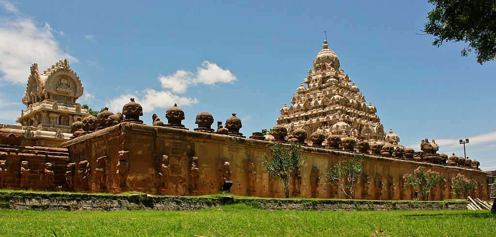 1024px Kailasanathar Temple. Kanchipuram TamilNadu 20171027144231