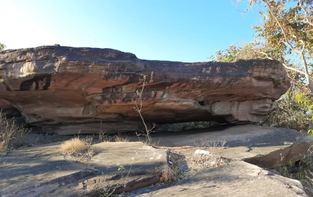 Prehistoric rock shelters adamgarh hills hoshangabad MP e1716458482754