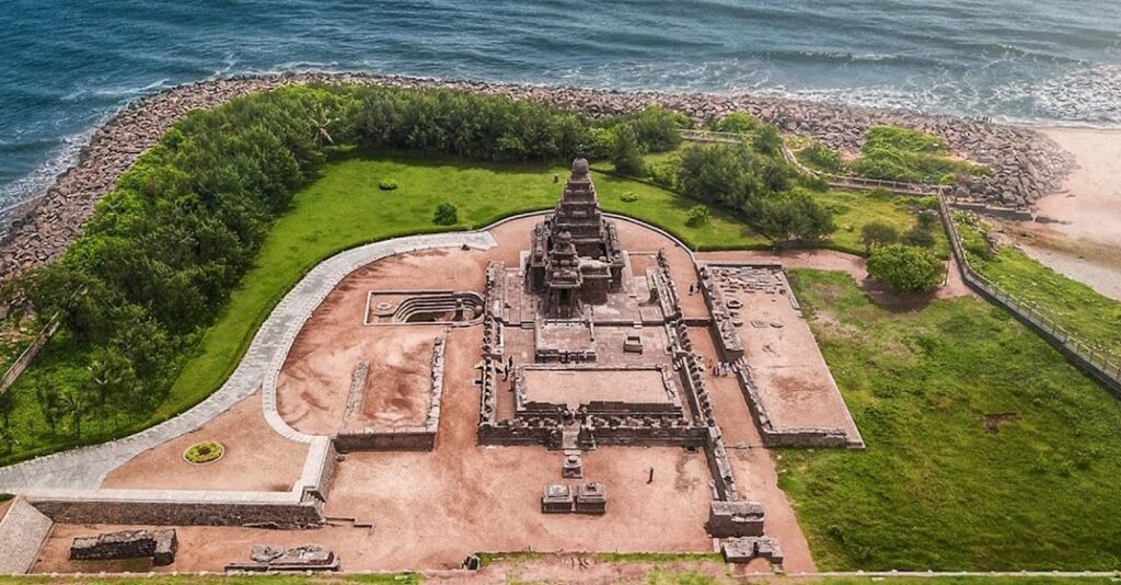 Pallava Art and Architecture - Shore Temple of Mahabalipuram